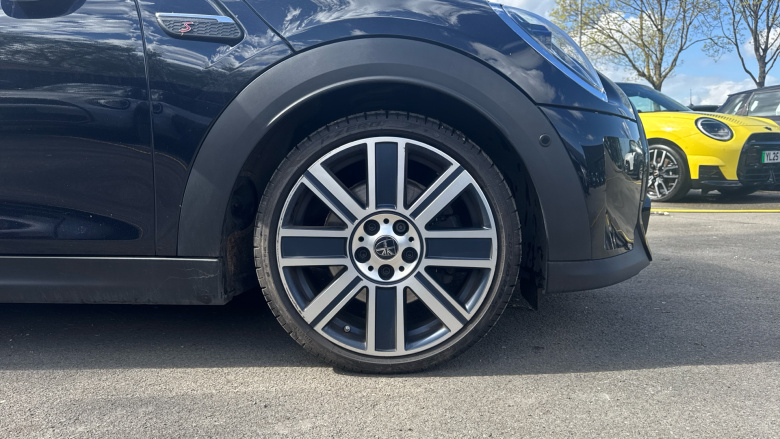 MINI Hatchback 2.0 Cooper S Exclusive 5dr Auto Petrol Hatchback